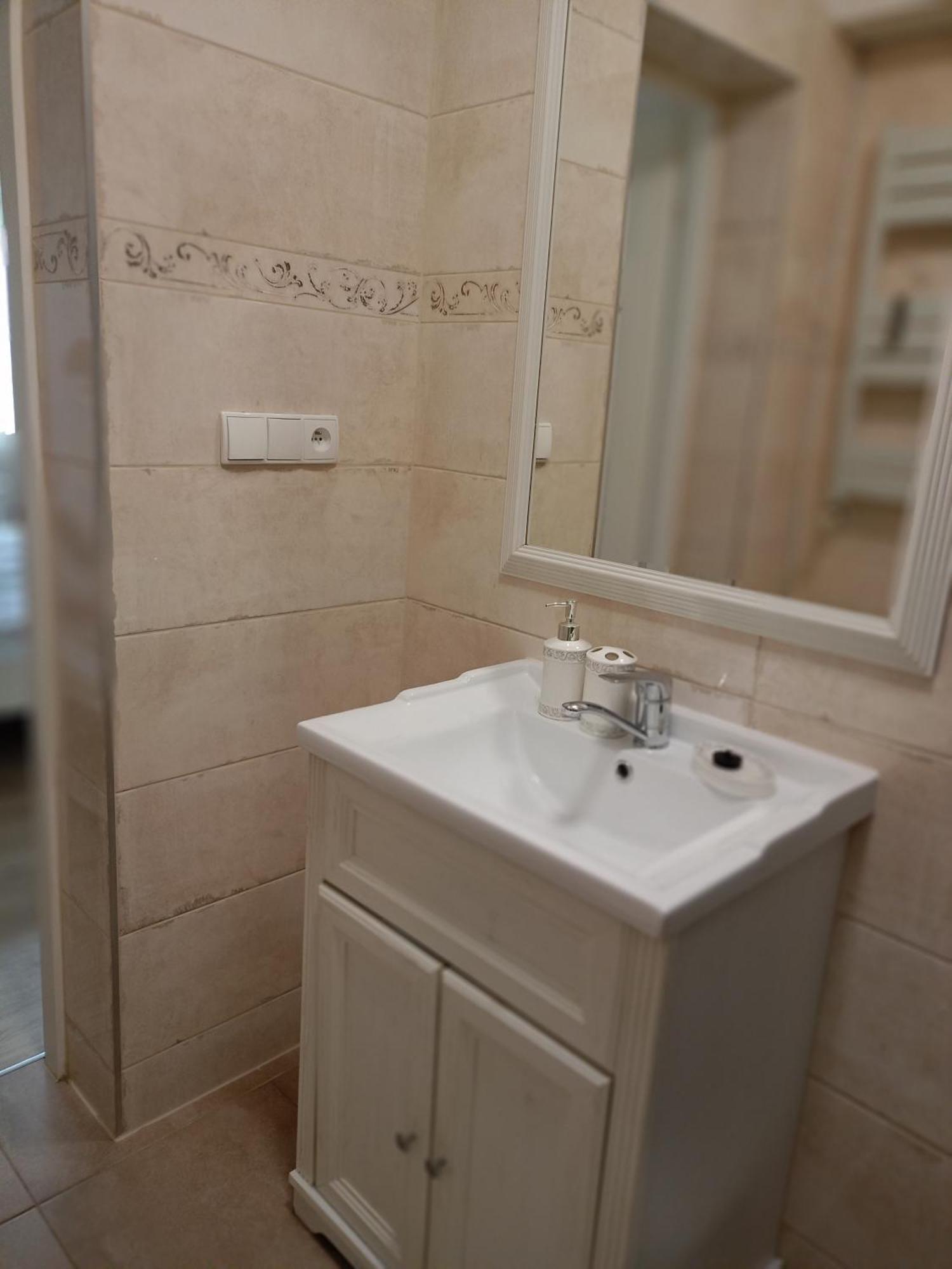 Miramar Apartment เวบา ภายนอก รูปภาพ